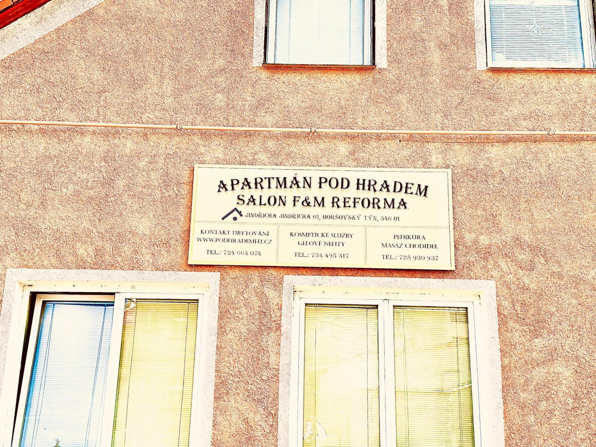 Apartman Pod Hradem Horšovský Týn Exteriör bild